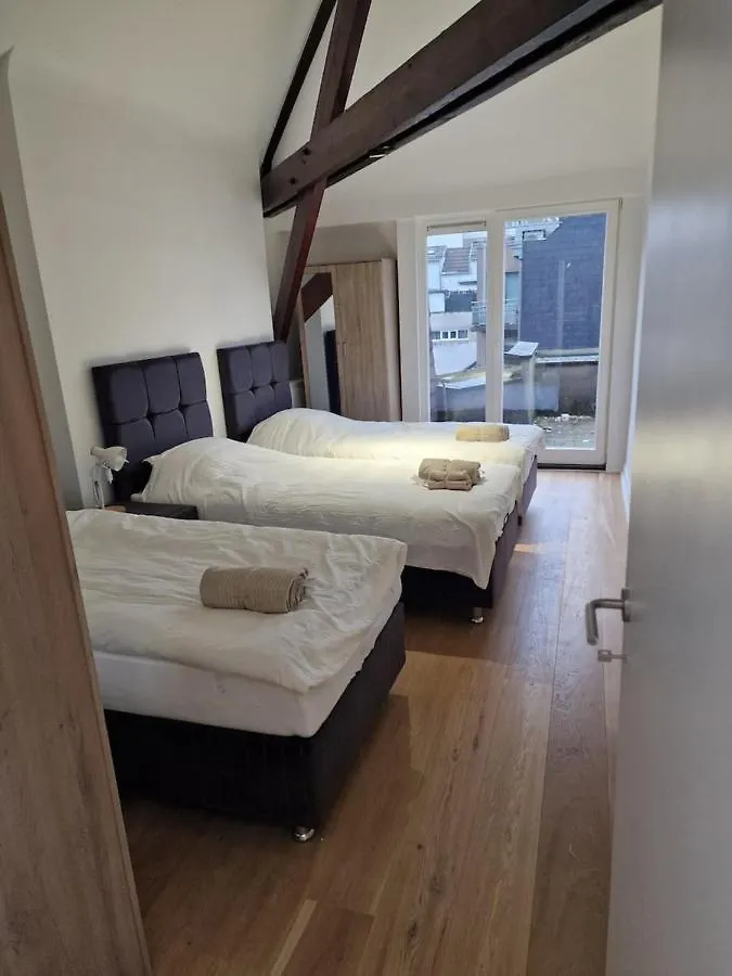 בריסל Appartement Penthouse 4 דירה